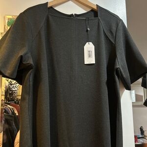 Nice dress, doesn’t hide belly